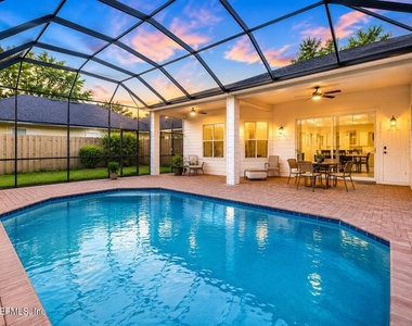 232 Judith Way - Photo Thumbnail 2