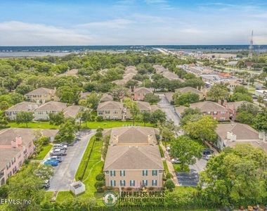 77 Jardin De Mer Place - Photo Thumbnail 40