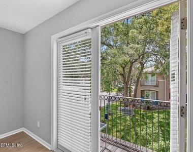 77 Jardin De Mer Place - Photo Thumbnail 27