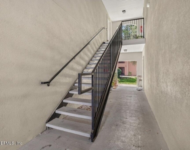 77 Jardin De Mer Place - Photo Thumbnail 4