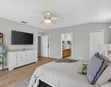 77 Jardin De Mer Place - Photo Thumbnail 26
