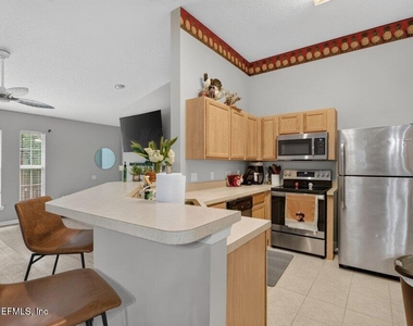 77 Jardin De Mer Place - Photo Thumbnail 12
