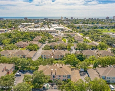 77 Jardin De Mer Place - Photo Thumbnail 37