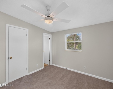 87 Saratoga Circle S - Photo Thumbnail 10