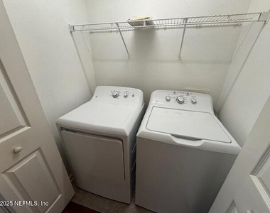 3469 Lone Tree Lane - Photo Thumbnail 12