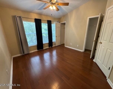 3469 Lone Tree Lane - Photo Thumbnail 10