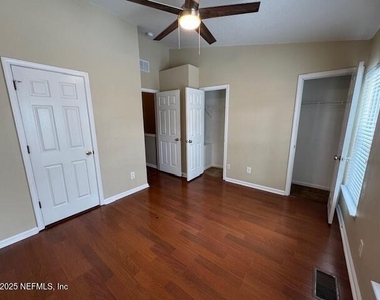 3469 Lone Tree Lane - Photo Thumbnail 14