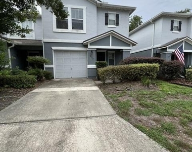824 Black Cherry Drive S - Photo Thumbnail 3
