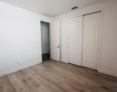 41 Cupcake Court - Photo Thumbnail 17