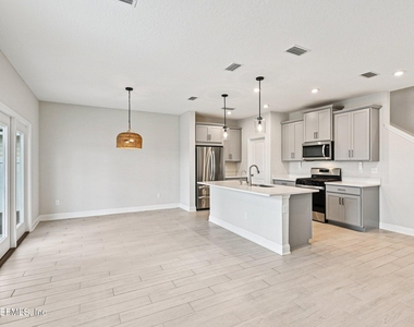 13019 Holsinger Boulevard - Photo Thumbnail 15