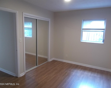 5730 Cruz Road - Photo Thumbnail 10