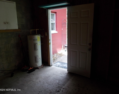 5730 Cruz Road - Photo Thumbnail 16