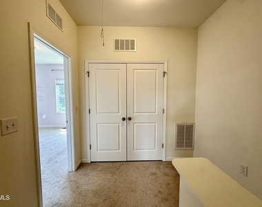 304 Skymont Drive - Photo Thumbnail 26