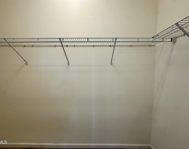 304 Skymont Drive - Photo Thumbnail 18