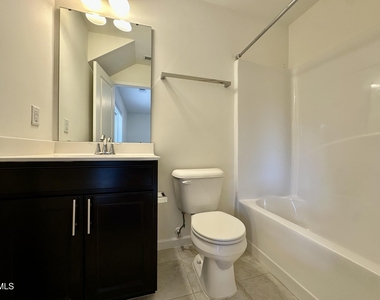 304 Skymont Drive - Photo Thumbnail 2