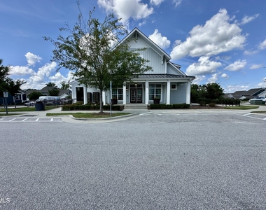 304 Skymont Drive - Photo Thumbnail 32