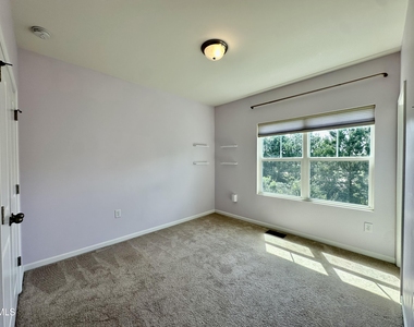 304 Skymont Drive - Photo Thumbnail 25