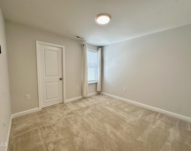 124 Orvis Drive - Photo Thumbnail 21