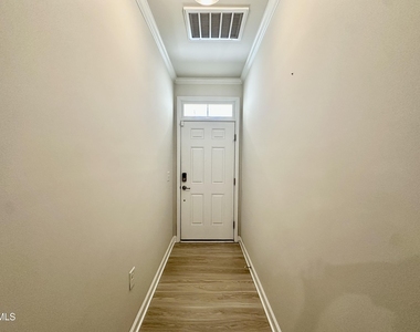124 Orvis Drive - Photo Thumbnail 3