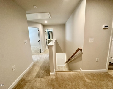 124 Orvis Drive - Photo Thumbnail 12