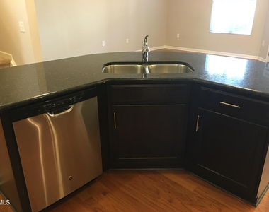 727 Treviso Lane - Photo Thumbnail 9