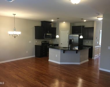 727 Treviso Lane - Photo Thumbnail 5
