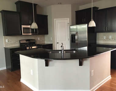 727 Treviso Lane - Photo Thumbnail 6