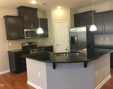 727 Treviso Lane - Photo Thumbnail 4