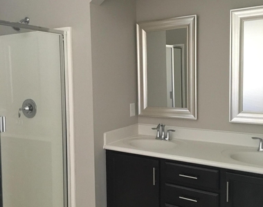 727 Treviso Lane - Photo Thumbnail 11