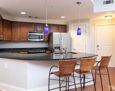 222 Glenwood Avenue - Photo Thumbnail 6