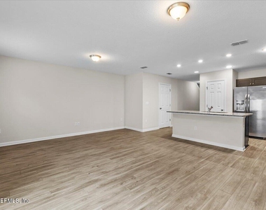 8206 Halls Hammock Ct Court - Photo Thumbnail 11
