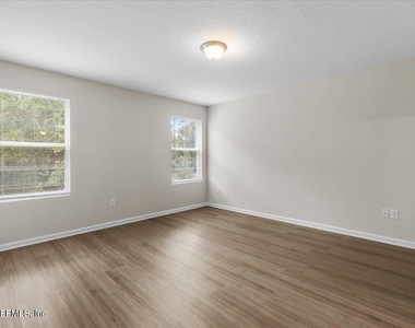 8206 Halls Hammock Ct Court - Photo Thumbnail 24