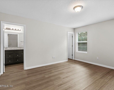 8206 Halls Hammock Ct Court - Photo Thumbnail 27