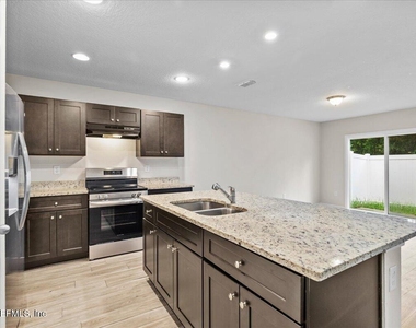 8206 Halls Hammock Ct Court - Photo Thumbnail 8