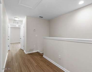 8206 Halls Hammock Ct Court - Photo Thumbnail 20