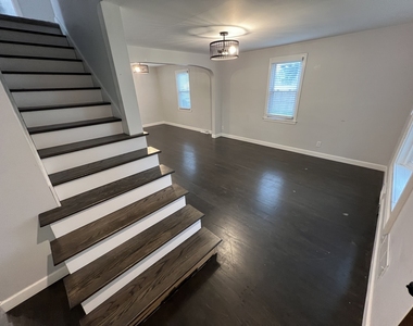17 N Iowa Avenue - Photo Thumbnail 3