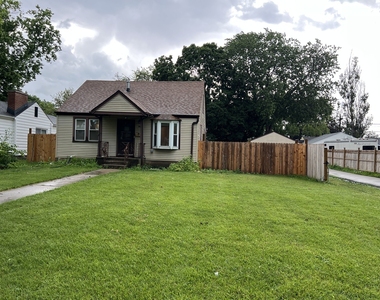 17 N Iowa Avenue - Photo Thumbnail 1