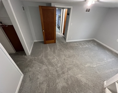 17 N Iowa Avenue - Photo Thumbnail 23