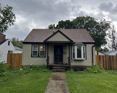17 N Iowa Avenue - Photo Thumbnail 2