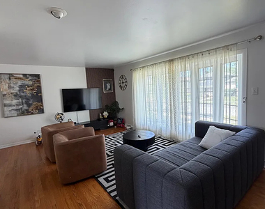 17624 71st Avenue - Photo Thumbnail 1