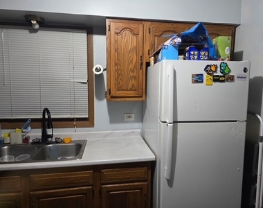 489 Eisenhower Street - Photo Thumbnail 5