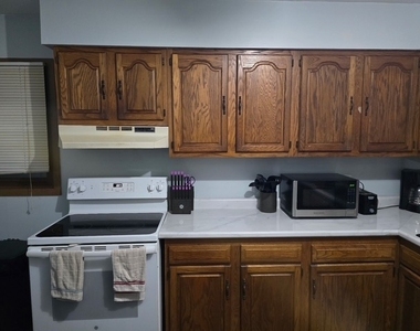 489 Eisenhower Street - Photo Thumbnail 4