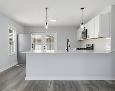 407 Laurel Avenue - Photo Thumbnail 6