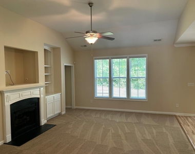 98 Verrazano Place - Photo Thumbnail 4