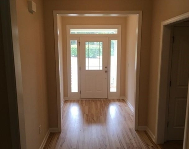 98 Verrazano Place - Photo Thumbnail 1