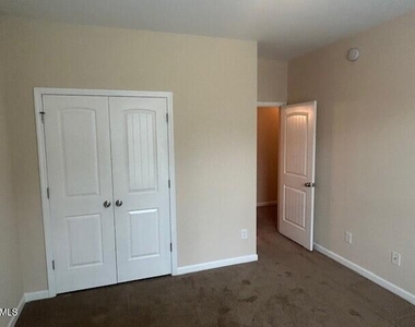 98 Verrazano Place - Photo Thumbnail 15