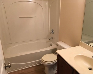 98 Verrazano Place - Photo Thumbnail 16
