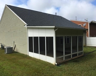 98 Verrazano Place - Photo Thumbnail 18