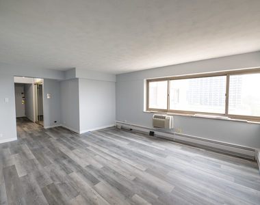 7337 S South Shore Drive - Photo Thumbnail 7