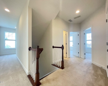 523 Finnbar Drive - Photo Thumbnail 15
